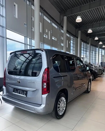 Toyota Proace City Verso cena 127100 przebieg: 5, rok produkcji 2024 z Lubniewice małe 56